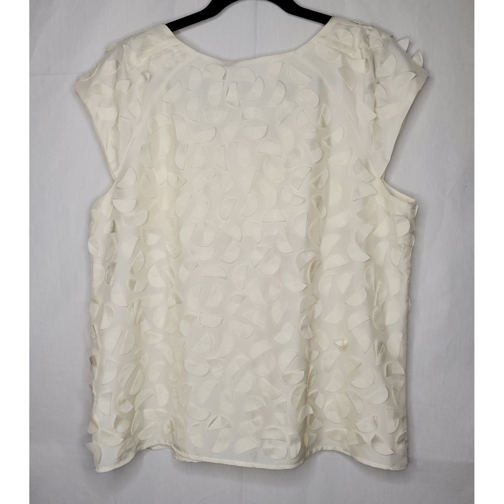 Talbots Womens Ivory 100% Silk Textured Applique Scoop Neck Blouse Top - Picture 2 of 5